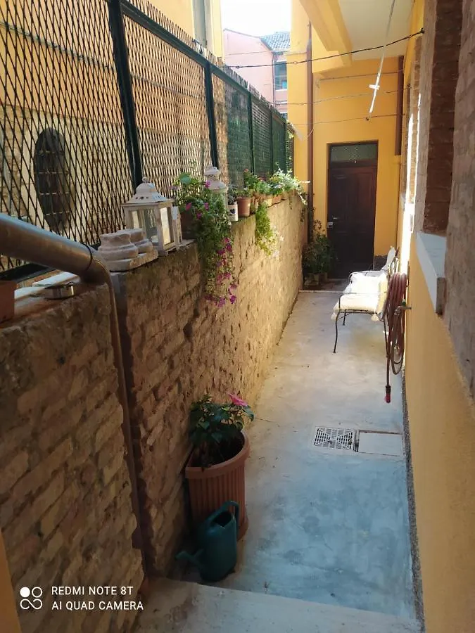 Casa Gialla Venedig 0*,
