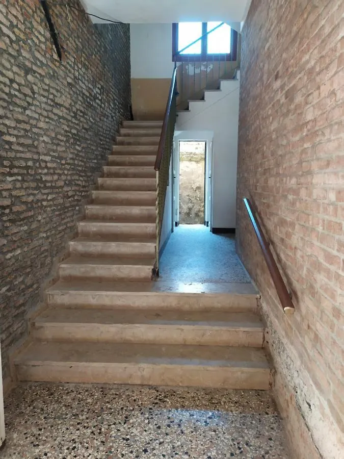 Casa Gialla Venecia 0*,  Italia