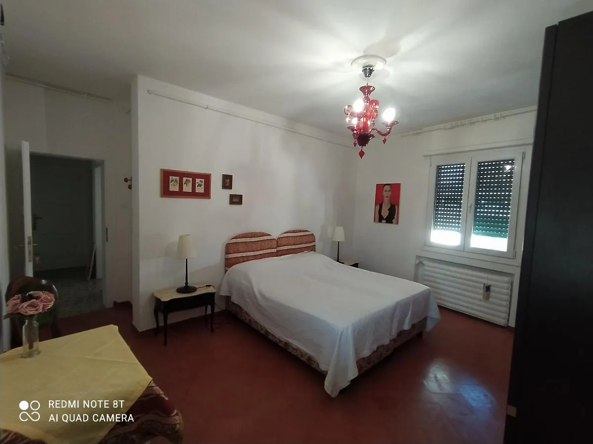 Casa Gialla Venecia 0*,  Italia